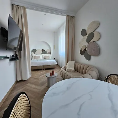 Elegance, Hauts Plafonds & Charme Apartment