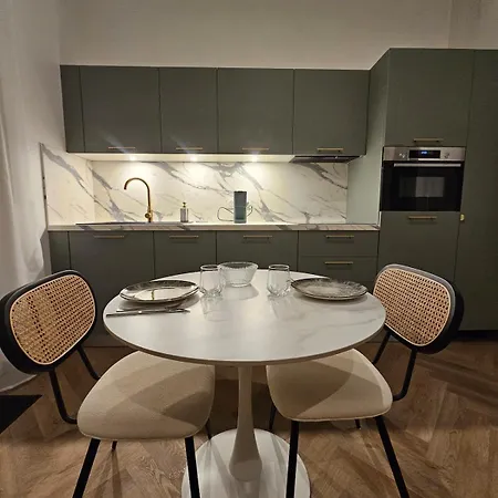 Apartment Elegance, Hauts Plafonds & Charme