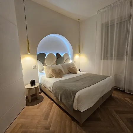 Elegance, Hauts Plafonds & Charme Apartment *