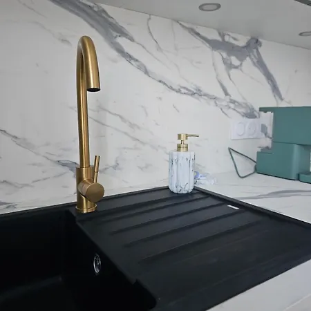 Elegance, Hauts Plafonds & Charme Apartment *
